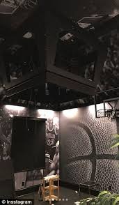 How big is r.kelly's house in atlanta? R Kelly Shows Damage From Atlanta Mansion Burglaries Express Digest