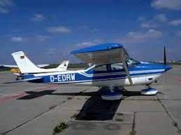 The cessna model 182 skylane follows the model 172 in both popularity and production numbers worldwide. Cessna 182 Skylane Skybrary Aviation Safety