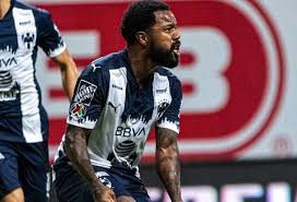 You all remember that roberto carlos free kick? Dorlan Pabon Fue Ofrecido A Boca Juniors Como Parte De Pago De Un Jugador