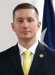 Walter Bugg's Instagram, Twitter & Facebook