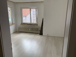 Este apartamento tem 2 quartos, uma televisão de ecrã plano e uma cozinha. 3 Zimmer Wohnung Zu Vermieten Strumpfelbacher Str 48 70327 Stuttgart Unterturkheim Mapio Net