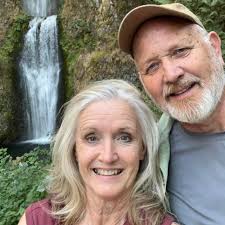 🇷🇴 Meet the directors of Romania Outreach Ministries! Nat and Sylvia  Thomas have been involved with ROM for over 30 years, joining the board at  its beginning in 1995 when Pastor Arne