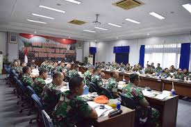 Pandu yudha kusuma baru dua bulan menikah dengan mega dian pratiwi, seorang bidan puskesmas klatak. Dankorpaskhas Pimpin Rapat Komandan Satuan Korps Pasukan Khas Tni Angkatan Udara Ta 2020 Www Paskhas Mil Id