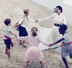Angelina Jolie Pitt On Family Philanthropy And Her Honeymoon Movie With Brad Vogue She is an actress, known for kung fu panda 3 (2016), vh1: angelina jolie pitt on family