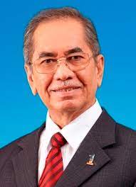 Check spelling or type a new query. Dato Sri Dr Haji Wan Junaidi Bin Tuanku Jaafar Ahli Parlimen In Putrajaya
