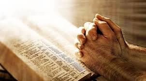 Klik pada judul artikel untuk memulai membaca. 10 Doa Pembuka Ibadah Kristen Di Gereja Irwinday