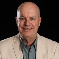 Músicas aceleradas estão dominando o TikTok. “Them Changes”, música de um  artista americano de hip hop chamado Thundercat, ganhou uma versão bem  acelerada, que foi postada no perfil Ezzsounds, do…