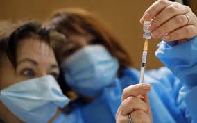 Questa è la richiesta che abbiamo già presentato alla conferenza delle regioni e che formalizzeremo al commissariato. Vaccini Ai Parenti Medici Sospesi In Emilia Ma In Campania De Luca Puo Il Tempo