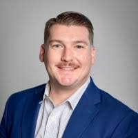 Eileen Miranda's Instagram, Twitter & Facebook