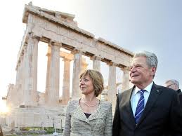Ein bisschen drollig finde ich es manchmal schon, wenn ich mich heute im spiegel sehe und an. Joachim Gauck Und Daniela Schadt Seit 15 Jahren Ein Paar Darum Heiraten Sie Nicht News De