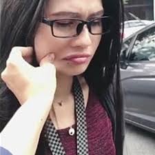 Maka berduyunlah yang cuba membahan atau pun membuat parodi serupa. Gadis Lawa Beraksi Manja Nak Makan Cendol
