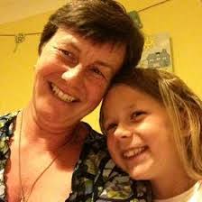 Christine Dingle's Instagram, Twitter & Facebook