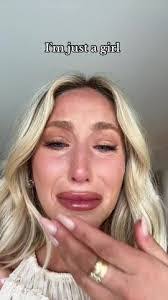 Ginger Warren's Instagram, Twitter & Facebook