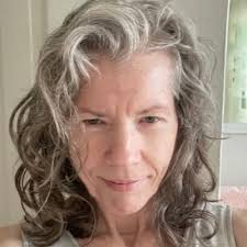 Illustrator vs Photoshop: A Graphic Design Comparison