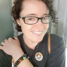 Robyn Stone (@Mama2CamKat)