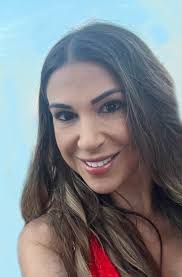 Kerry Quick's Instagram, Twitter & Facebook