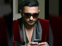 Hirdesh singh, known professionally as yo yo honey singh or simply honey singh, is an indian music producer, composer, rapper, pop singer, l. Yo Yo Honey Singh Look Hairstyle Youtube