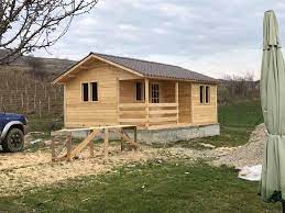 Cabanutele din lemn sunt realizate din lambriu chertat din lemn masiv de grosime 42 mm si 60 mm. Case Din Lemn 0763294440 Www Casa Delemn Ro Facebook