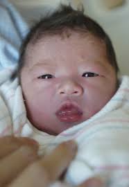 Quincy firefighters deliver infant