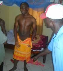 Kwanza hakikisha umerelax wakati unamwandaa mwanamke kufanya tendo la ndoa. Jinsi Ya Kumfanya Mke Akapizi Jinsi Ya Kumfurahisha Mumeo