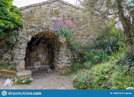 Site optimisé pour internet explorer(1280x1024 l'énigme de rennes‑le‑château est en fait la fabuleuse histoire d'un grand secret non encore. Kirche Von Rennes Le Chateau Frankreich Darstellung Von Fatima Hohle Stockfoto Bild Von Kloster Frankreich 149871672