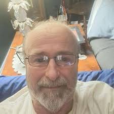 Douglas StClair (@custozvqvax)