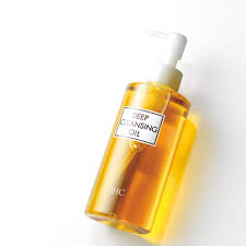 Effortlessly removes thick makeup and melts away excess sebum, waterproof mascara and lip color, rinsing off easily in warm water without clogging pores. Dhc Deep Cleansing Oil 6 7fl Oz 200ml Amazon De Beauty