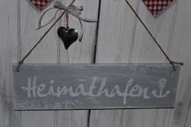 Tur Namensschilder Heimathafen Schild Holz Shabby Chalky Ein Designerstuck Von Inasnordlicht Basteln Mit Kindern Winter Tur Namensschilder Palettenkunst