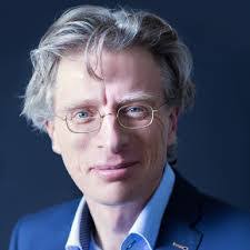 Robin Berg's Instagram, Twitter & Facebook