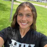 Jaylene Valentin's Instagram, Twitter & Facebook