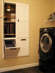 While meals are being prepared, it is quite easy to wash and dry a load of laundry if the machines are near the kitchen. 26 Contemporary Super Smart Laundry Room Designs Home Master Bedroom Closet Laundry Room