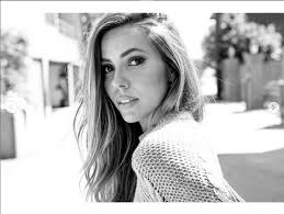 Also, the actress stands at a fabulous height of 5 feet and 5 inches. Picture Of Courtney B Turk