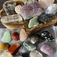 21 Pcs Beginner Crystal Kit Raw Crystal Set Healing Crystal Etsy In 2020 Crystals Stones And Crystals Crystal Healing Stones