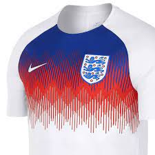 Step out in the same look at the pros with this men's england pre match shirt from nike. England Fussball Team Pre Match Training Trikot 2018 19 Nike