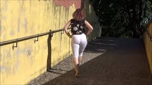 A lady with a big ass walks in the park - XNXX.COM