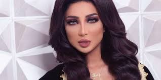 لا يجب بعد اجراء عمليات تجميل الانف. Ø¯Ù†ÙŠØ§ Ø¨Ø·Ù…Ø© ØªØ±Ø¯ Ø¹Ù„Ù‰ Ø§Ù„Ø³Ø®Ø±ÙŠØ© Ù…Ù† Ø´ÙƒÙ„Ù‡Ø§ Ù‚Ø¨Ù„ Ø¹Ù…Ù„ÙŠØ§Øª Ø§Ù„ØªØ¬Ù…ÙŠÙ„ Ù…Ø´Ø§Ù‡ÙŠØ±