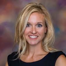 Sara Raye's Instagram, Twitter & Facebook