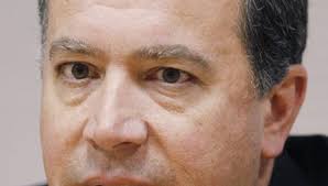 Gill lacks needed signatures in 13th; plans court case