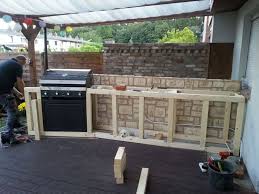 Die Obi Selbstbauanleitungen 2019 Hallo Heimwerkerfreunde Ich Habe Auf Unserer Terrasse Eine Gril Diy Outdoor Kitchen Outdoor Kitchen Outdoor Kitchen Design