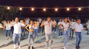 Apesar das dimensões gigantescas e da variedade cultural desencorajar generalizações. Summer Hit 2020 Musica Latina Estate 2020 Daddy Yankee Maluma Wisin Shakira Youtube
