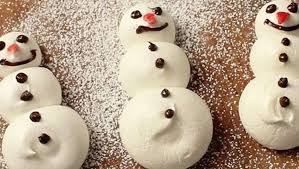 Bonhomme De Neige En Meringue Au Thermomix Recette Thermomix Recette Meringues Thermomix Thermomix Recette Thermomix