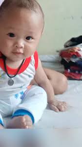 Konti pa, kaya mo nang umupo mag isa. Tapos matututo kanang maglakad at  tumakbo 🥺 Big boy na ang Marcus ko 💙🥰