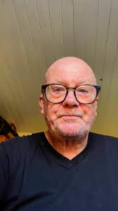 A line in this final verse: ‘Life gets better a day at a time.’ I’d love to  think that gives hope to anyone who is afflicted with addiction.  #movinghearts #newbliss #music #irishmusician #keithdonald ...