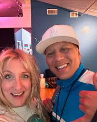 When you find yourself in a giant pussy altar in Los Angeles🤪✨🐈‍⬛🙀☀️ 🍑  ##benevolence #BenevolenceEcstaticDance #TheSanctuaryVenice #jbrave  #pussypower