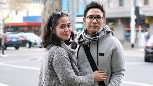 Gracia indri syok berat badan turun 11 kg, penampilannya kini banjir pujian kini, mendadak gracia indri mengaku akan pindah dan tinggal secara permanen di belanda, ada apa? Terungkap Penyebab Perceraian Gracia Indri Dan David Noah Ternyata Mantan Suami Sering Lakukan Ini Tribunnews Com Mobile