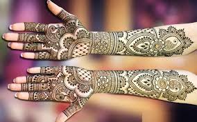 This mehndi design with floral and leaf pattern looks simple, pleasant and attractive on everyone skin. Karwa Chauth Mehndi Designs à¤•à¤°à¤µ à¤š à¤¥ à¤ªà¤° à¤²à¤—à¤µ à¤ à¤¯ à¤² à¤Ÿ à¤¸ à¤Ÿ à¤® à¤¹ à¤¦ à¤¡ à¤œ à¤‡à¤¨ à¤– à¤¬ à¤® à¤² à¤— à¤¤ à¤° à¤« Karwa Chauth Mehndi Designs Trendy Mehndi Design For Karwa Chauth Latest News Updates In
