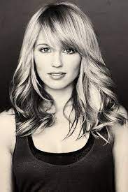 The medium hairstyles with side swept bangs can convert your appearance and assurance throughout a period when you might need it the most. Pin By Yvonne Mier Rivas On Best Chicks Hair Styles Long Hair Styles Medium Length Hair Styles