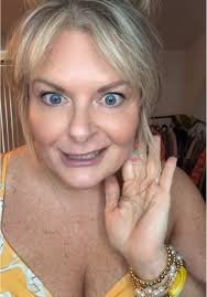 Mom over 40 Easter Outfit