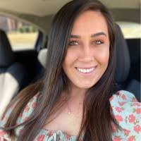 Alexis Newcomb's Instagram, Twitter & Facebook