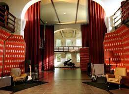 Founded in 1995, la chapelle & gam recording studios originated from the relocated studio katy. Introducing La Chapelle Recording Studio Belgium Enter The Holy Ground Miloco